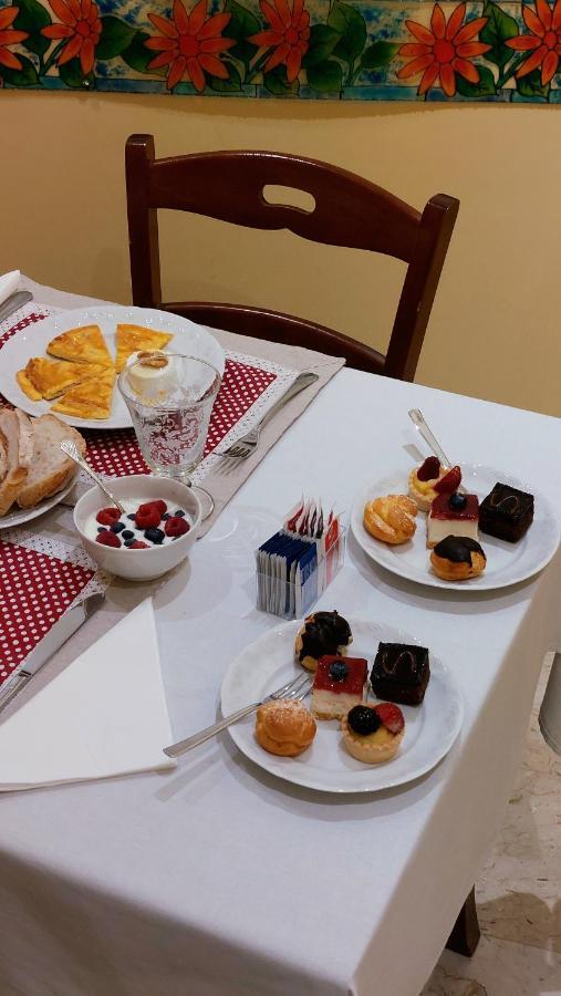 로마 가이아스 룸 비앤비 B&B 외부 사진
